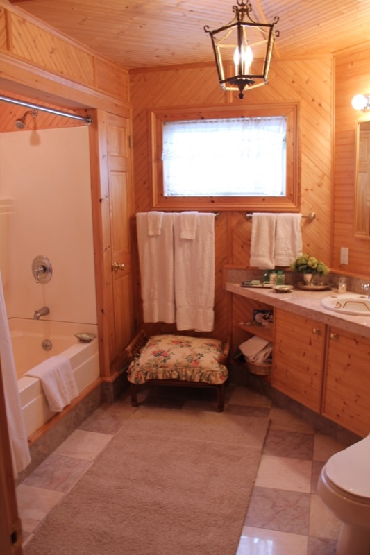 Upper Level Bathroom